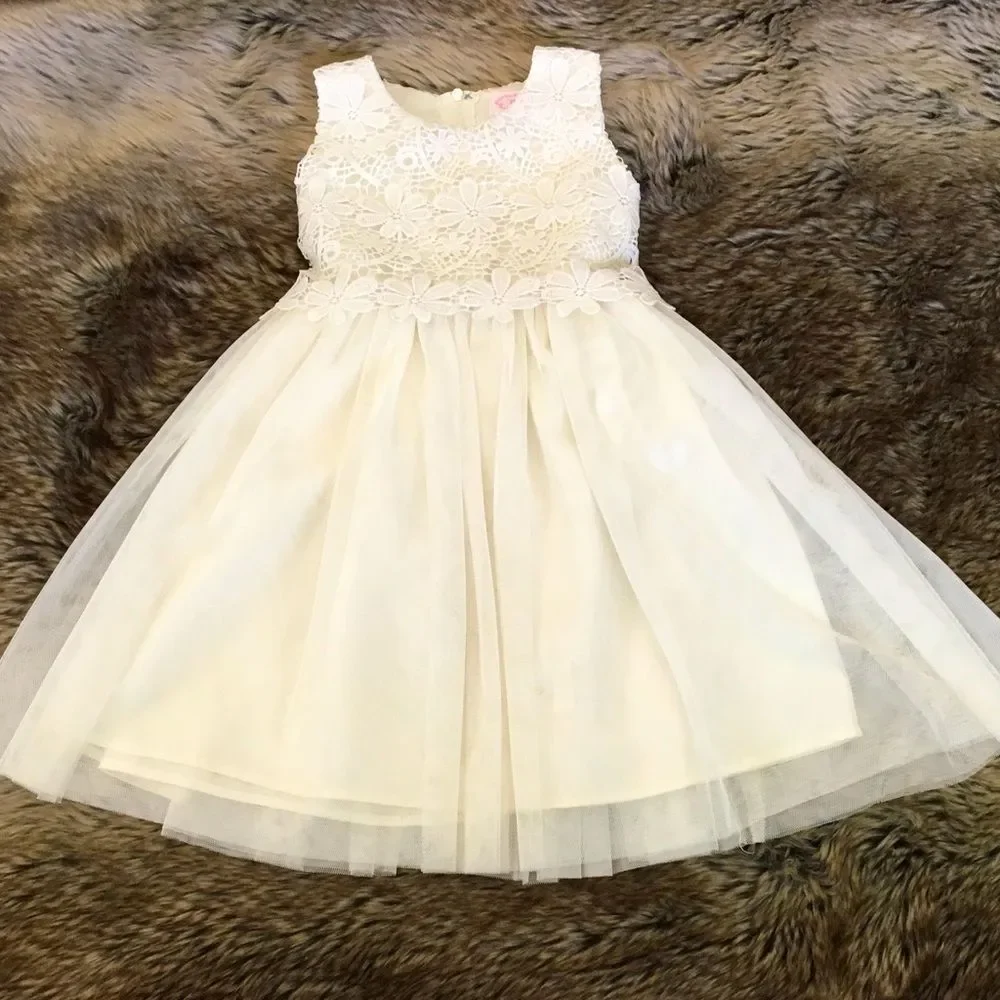 Popatu Tulle/Lace Tie-Back Dress